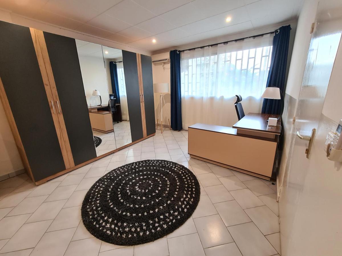 Sompteuse Villa Avec Piscine A 5 Min De La Plage Pointe Noire Exterior foto